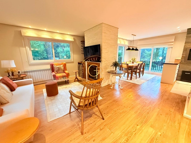 CASA ALTO PADRÃO COM 3 SUÍTES EM CONDOMÍNIO: 13ª foto da galeria de imagens do imóvel