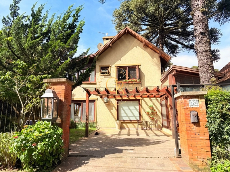 Casa com 3 suítes no Parque das Hortênsias em Canela