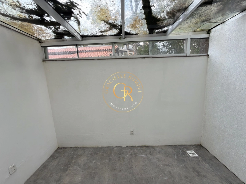 LINDA CASA GEMINA EM BAIRRO NOBRE: 13ª foto da galeria de imagens do imóvel