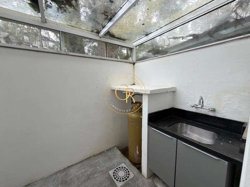LINDA CASA GEMINA EM BAIRRO NOBRE: 11ª foto da galeria de imagens do imóvel