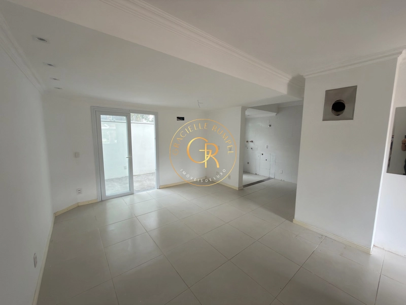 LINDA CASA GEMINA EM BAIRRO NOBRE: 6ª foto da galeria de imagens do imóvel