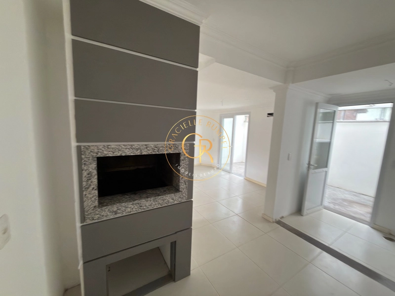 LINDA CASA GEMINA EM BAIRRO NOBRE: 8ª foto da galeria de imagens do imóvel