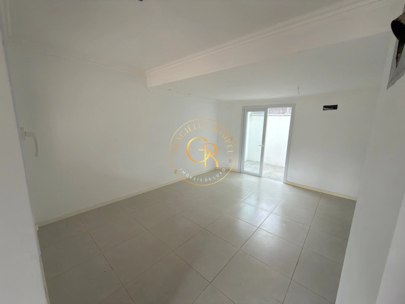 LINDA CASA GEMINA EM BAIRRO NOBRE: 9ª foto da galeria de imagens do imóvel