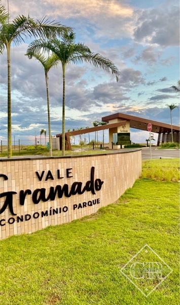 Terreno no Condomínio Vale Gramado – Construtora São Benedito | 1.500: 1ª foto da galeria de imagens do imóvel