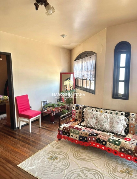 Lindo sobrado a poucos metros do mar, em ótima localização: 4ª foto da galeria de imagens do imóvel