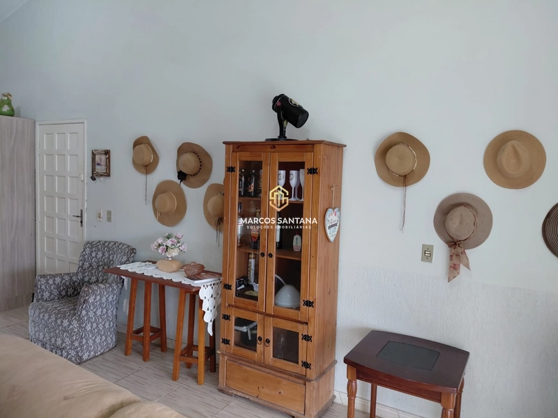 Ampla residência situada em arroio Teixeira.: 8ª foto da galeria de imagens do imóvel