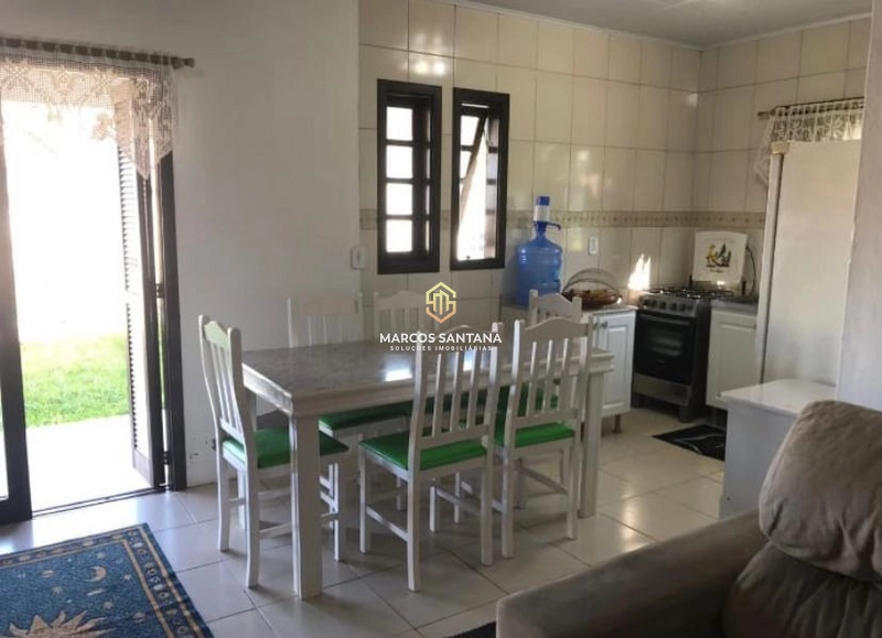 CASA COM PISCINA: 3ª foto da galeria de imagens do imóvel