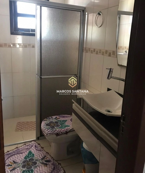 CASA COM PISCINA: 8ª foto da galeria de imagens do imóvel