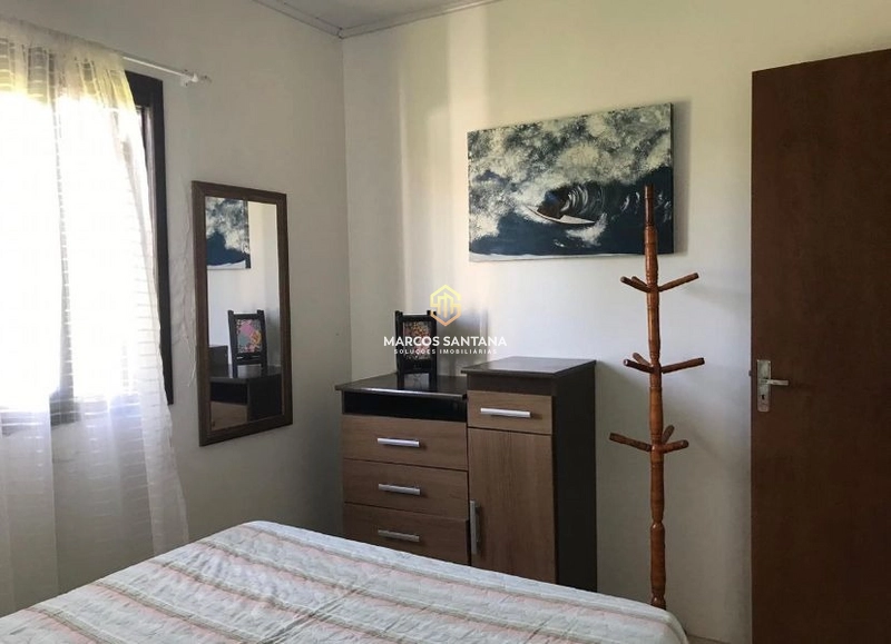 CASA COM PISCINA: 5ª foto da galeria de imagens do imóvel