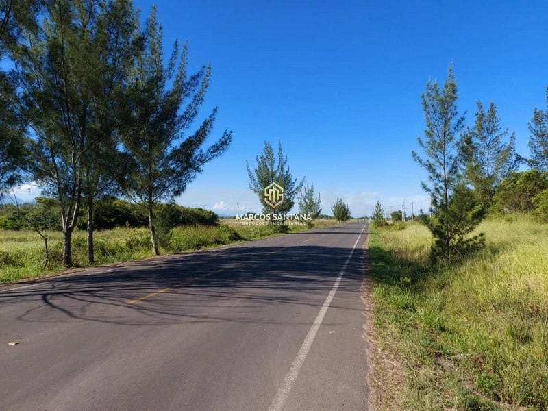 Ampla esquina com metragem diferenciada: 2ª foto da galeria de imagens do imóvel
