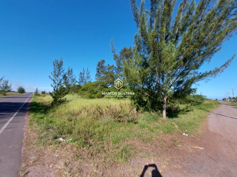 Ampla esquina com metragem diferenciada