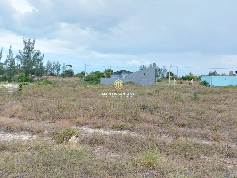 Terreno a poucos passos do mar: 1ª foto da galeria de imagens do imóvel