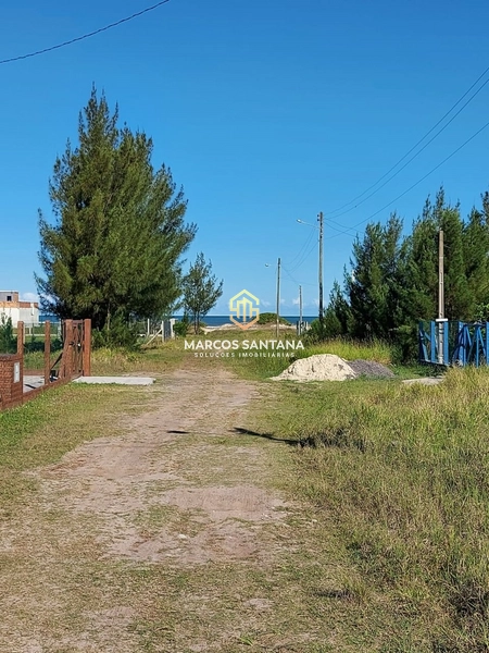 Terreno de esquina com metragem diferenciada: 6ª foto da galeria de imagens do imóvel