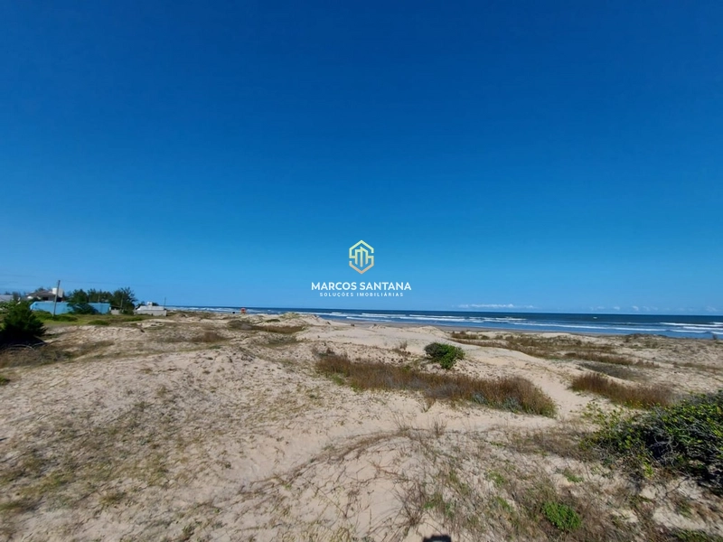 Terreno de esquina com metragem diferenciada: 3ª foto da galeria de imagens do imóvel