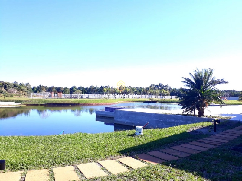 Terreno Arenas: 2ª foto da galeria de imagens do imóvel