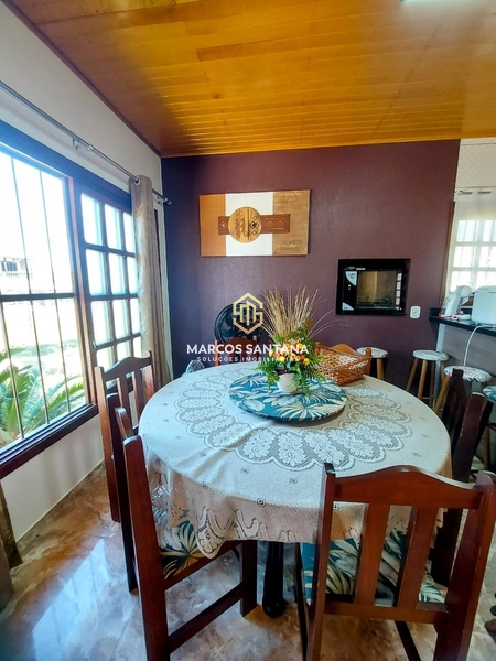 Linda residencia a poucos metros do mar: 8ª foto da galeria de imagens do imóvel