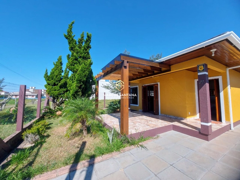 Linda residencia a poucos metros do mar: 2ª foto da galeria de imagens do imóvel