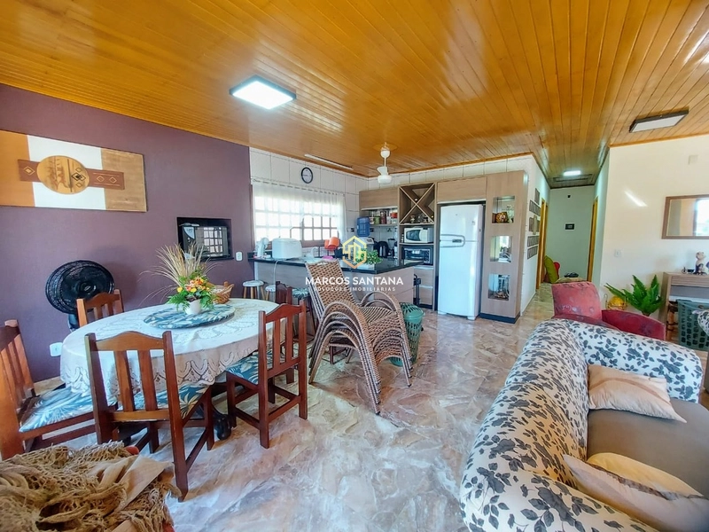 Linda residencia a poucos metros do mar: 7ª foto da galeria de imagens do imóvel