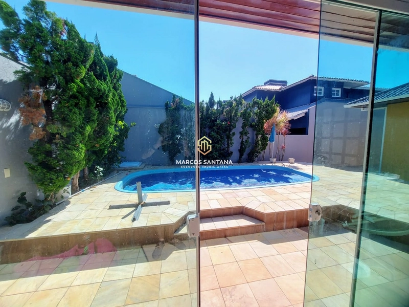 Linda residencia a poucos metros do mar: 24ª foto da galeria de imagens do imóvel