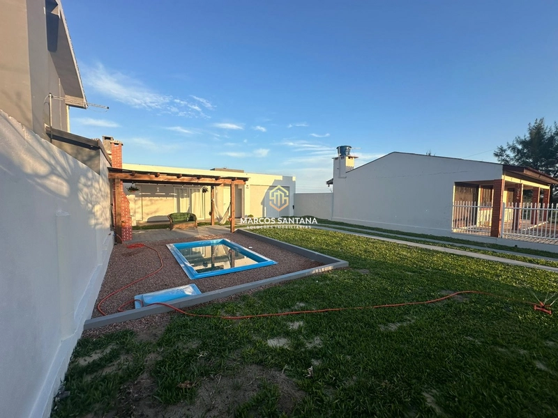 Linda casa na praia de Arroio Teixeira: 2ª foto da galeria de imagens do imóvel