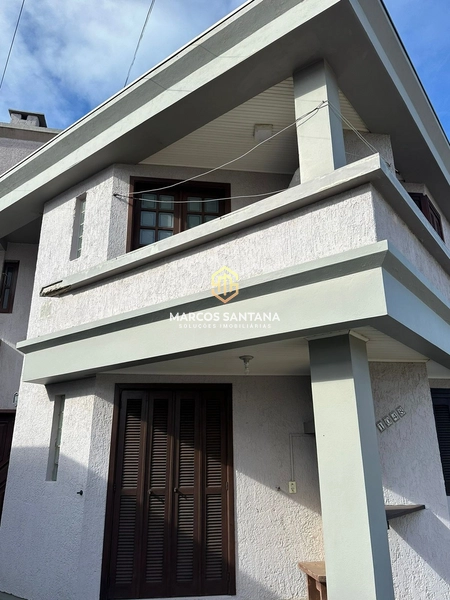 APARTAMENTO A UMA QUADRA DO MAR: 3ª foto da galeria de imagens do imóvel