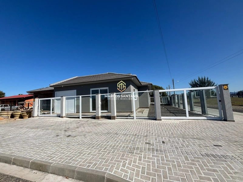 Casa nova, moderna e pronta para morar!: 2ª foto da galeria de imagens do imóvel
