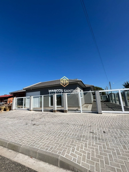 Casa nova, moderna e pronta para morar!: 3ª foto da galeria de imagens do imóvel