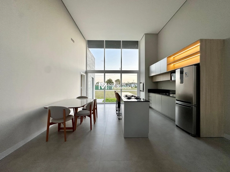 : 2ª foto da galeria de imagens do imóvel