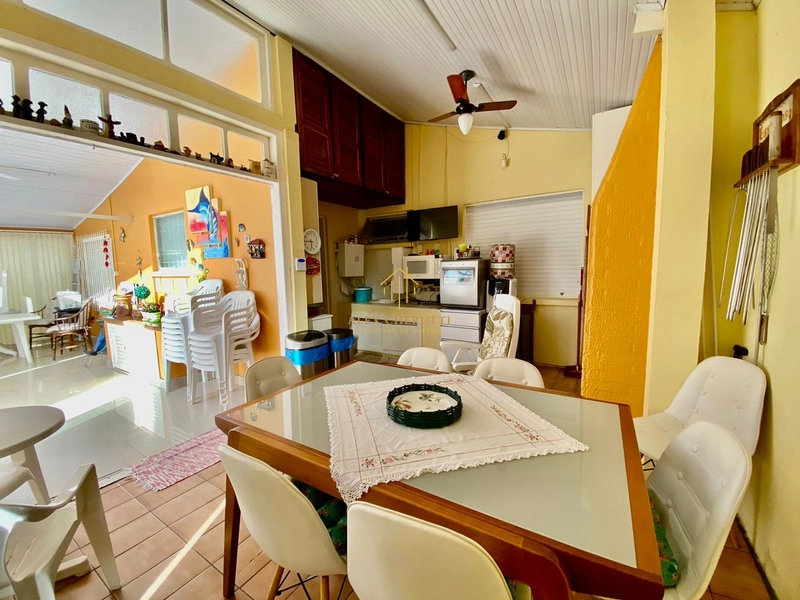 Bela casa na praia de Atlântida Sul: 16ª foto da galeria de imagens do imóvel
