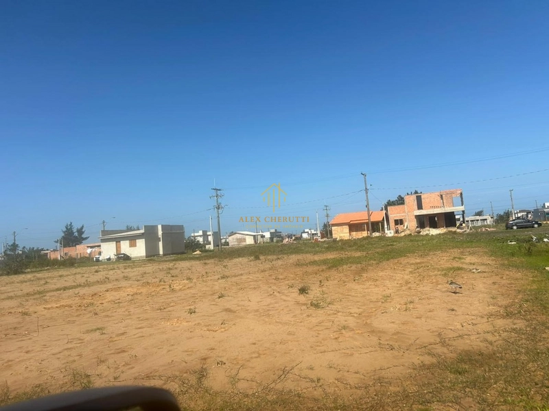 Dois terrenos na praia de Atlântida Sul: 3ª foto da galeria de imagens do imóvel