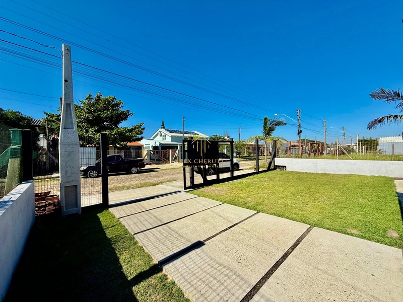 Linda casa na praia de Atlântida Sul: 5ª foto da galeria de imagens do imóvel