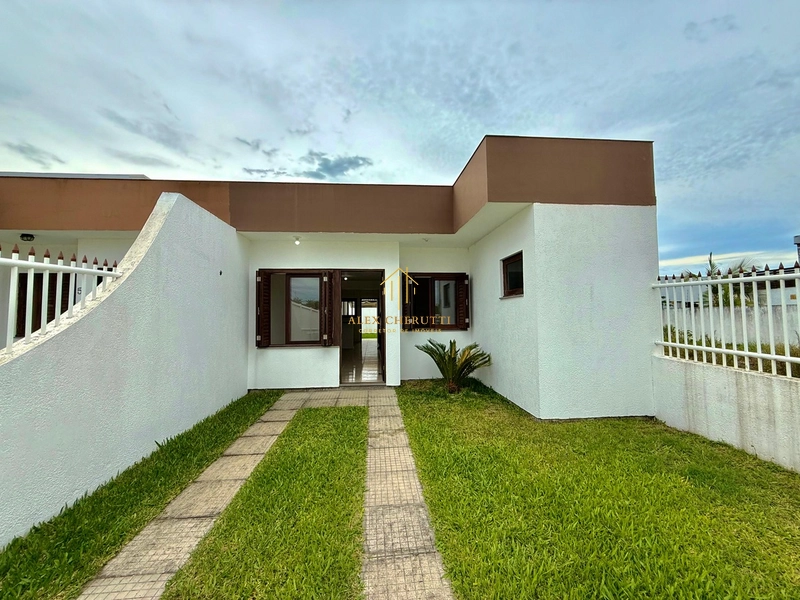 Casa geminada na praia de Marina/Maristela: 1ª foto da galeria de imagens do imóvel
