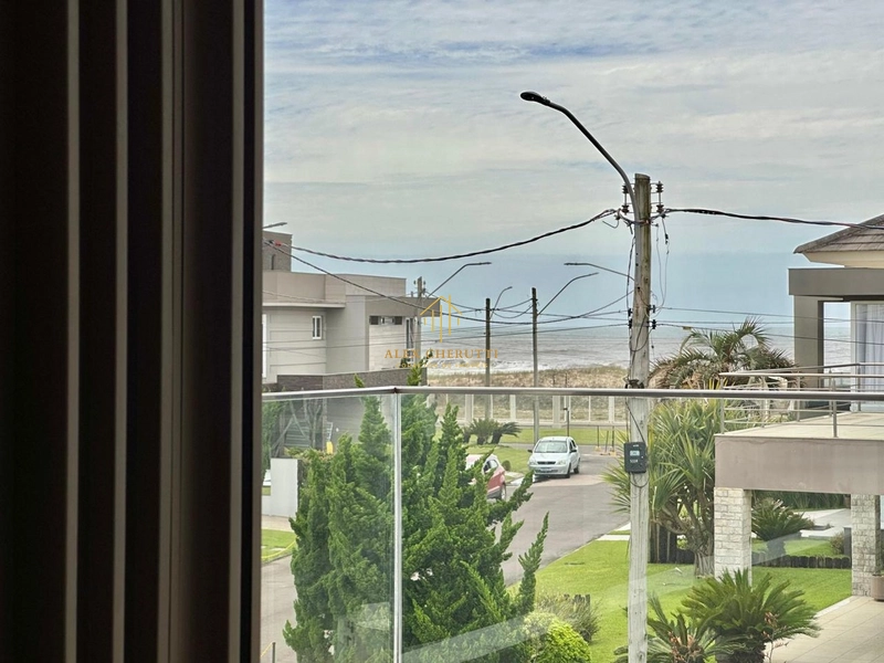 Bela casa no Condomínio fechado em Atlântida Sul: 40ª foto da galeria de imagens do imóvel