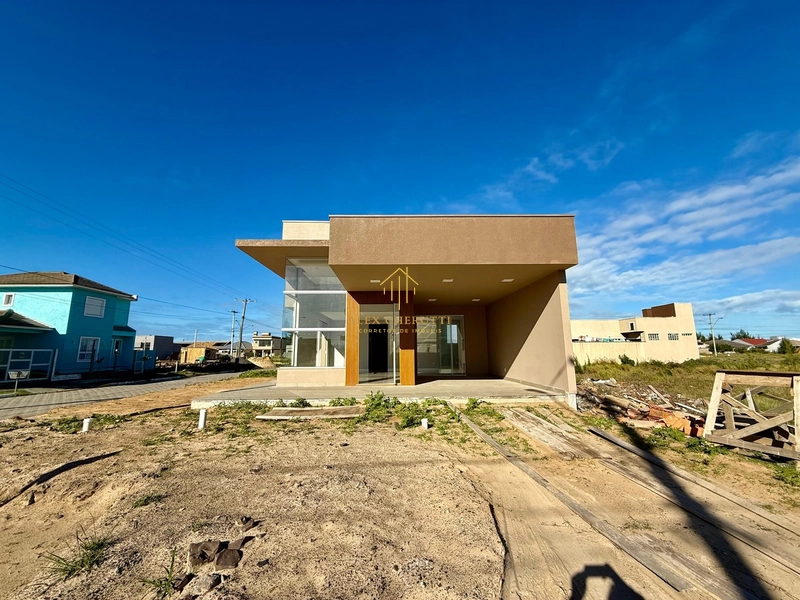 Imóvel novo em Atlântida Sul: 4ª foto da galeria de imagens do imóvel