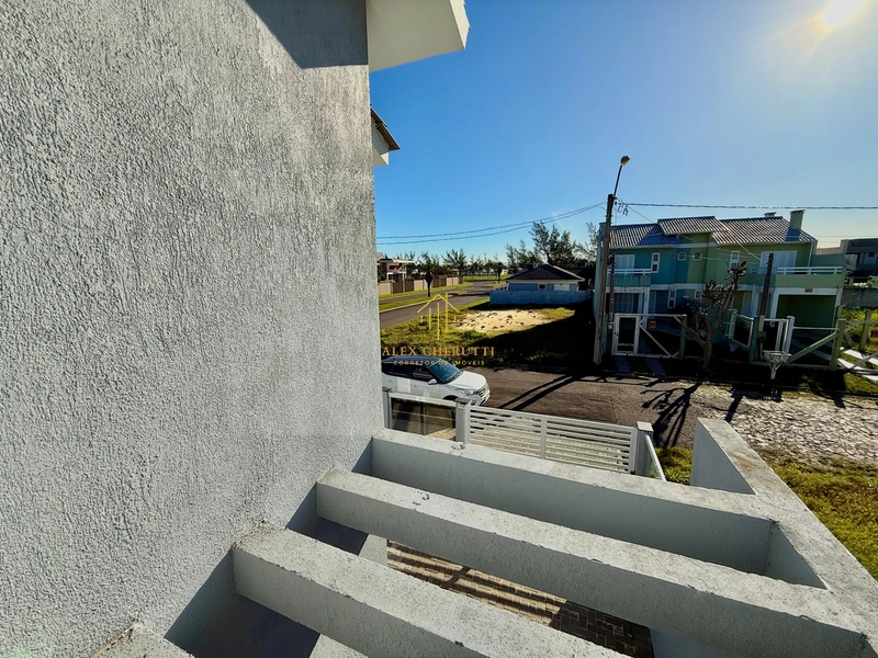 Linda casa em Atlântida Sul: 5ª foto da galeria de imagens do imóvel