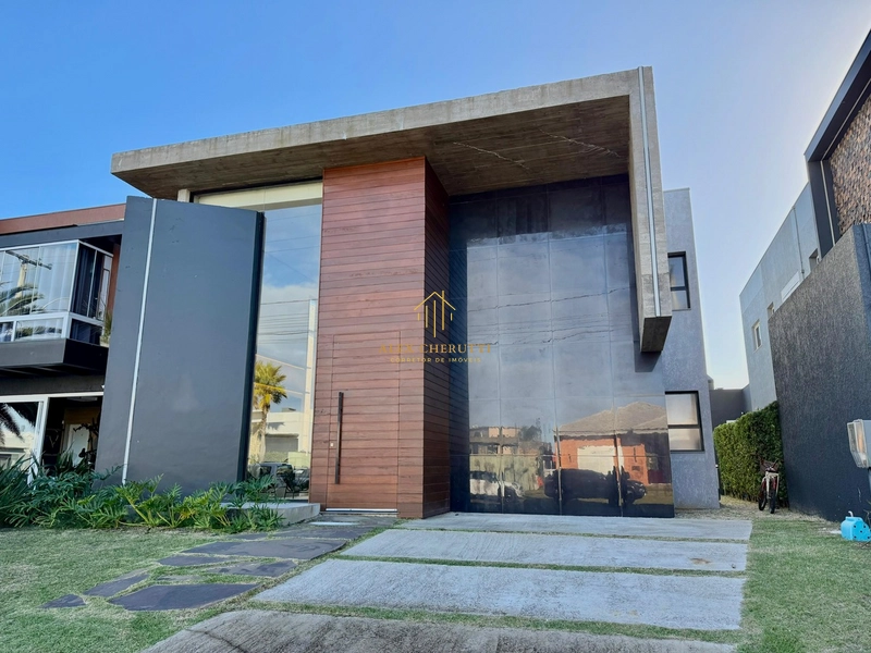 Belíssima casa em condomínio fechado: 2ª foto da galeria de imagens do imóvel