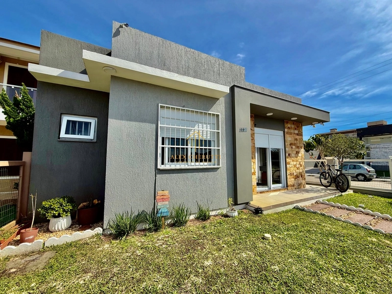 Casa para veraneio ou moradia em Atlântida Sul: 4ª foto da galeria de imagens do imóvel