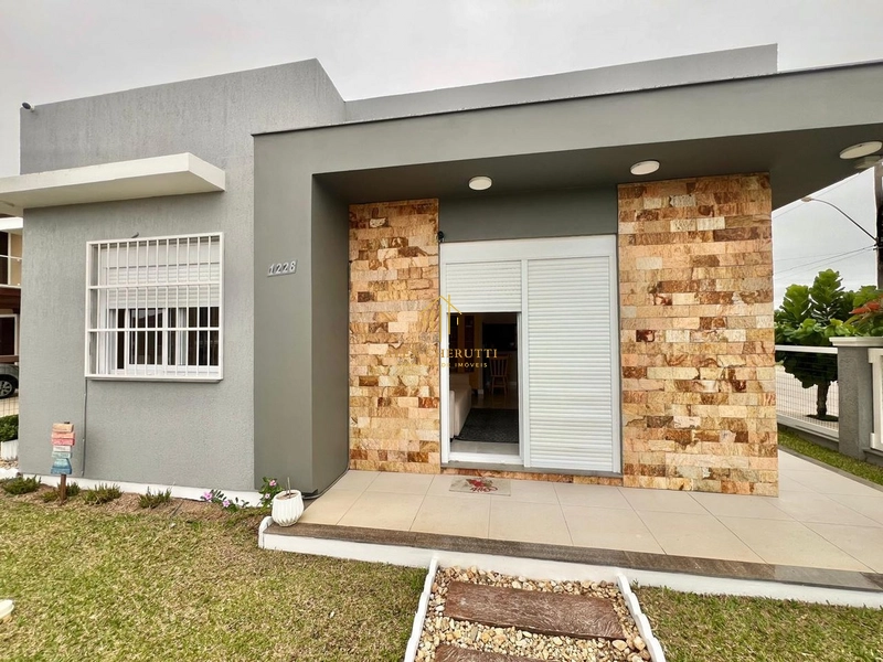 Casa para veraneio ou moradia em Atlântida Sul: 3ª foto da galeria de imagens do imóvel