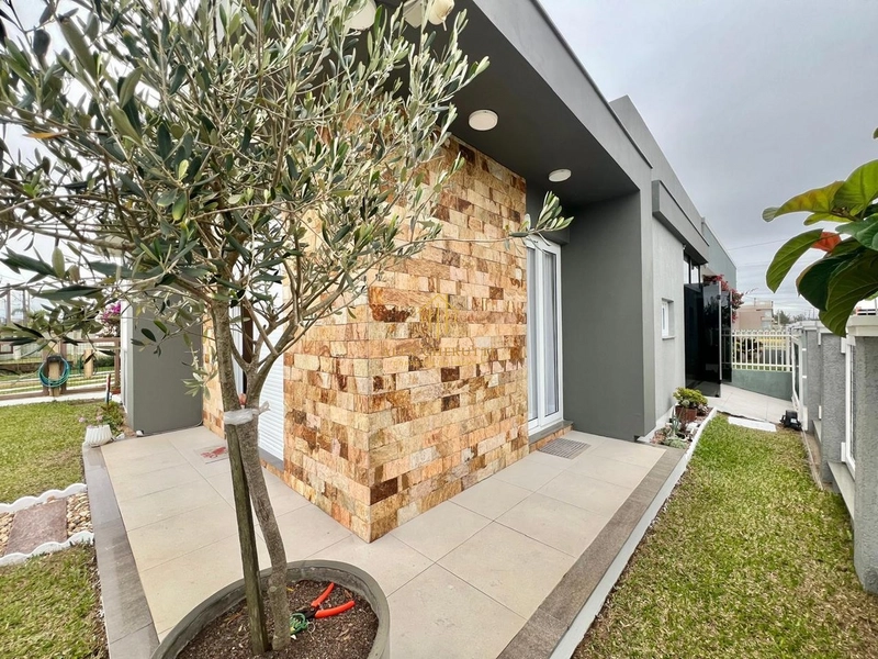 Casa para veraneio ou moradia em Atlântida Sul: 4ª foto da galeria de imagens do imóvel