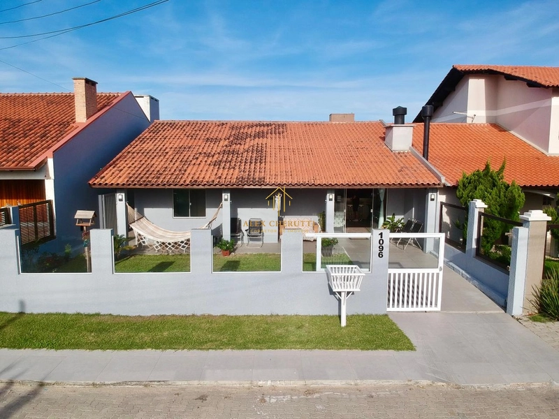 Imóvel na praia de  Rainha do Mar, 3 dormitórios: 1ª foto da galeria de imagens do imóvel