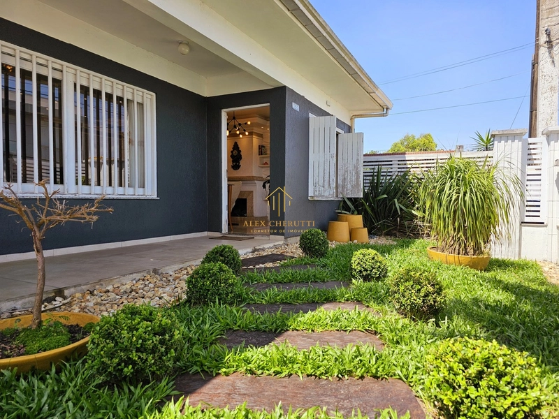 Linda casa no centro de Xangri-lá: 6ª foto da galeria de imagens do imóvel