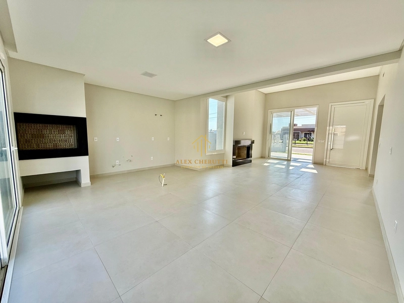 Excelente casa em Atlântida Sul: 8ª foto da galeria de imagens do imóvel