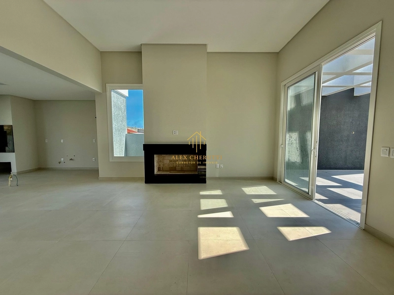 Excelente casa em Atlântida Sul: 9ª foto da galeria de imagens do imóvel