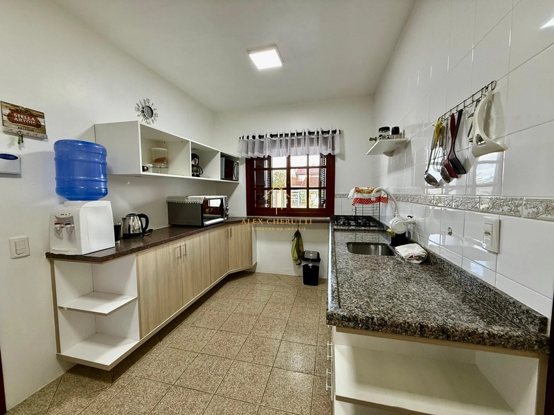 Belíssima casa em Rainha do Mar: 8ª foto da galeria de imagens do imóvel