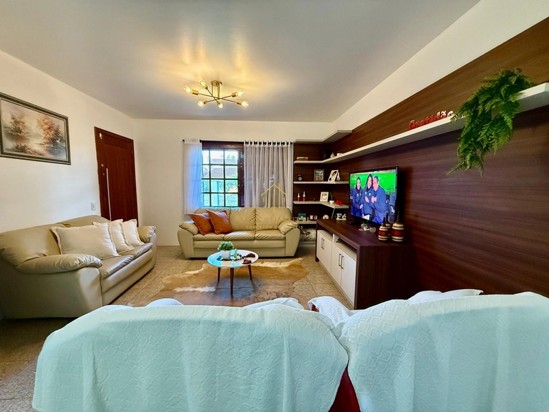 Belíssima casa em Rainha do Mar: 5ª foto da galeria de imagens do imóvel