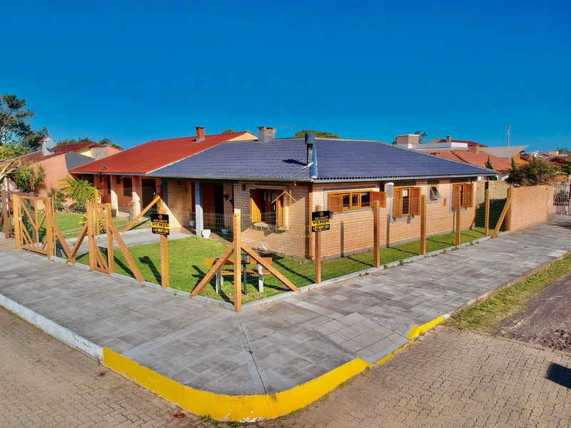 Linda casa em ótima localização na praia de Rainha do Mar: 4ª foto da galeria de imagens do imóvel