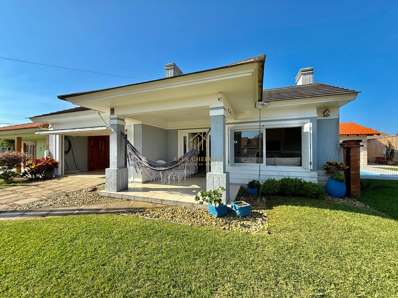 Linda casa em Noiva do Mar