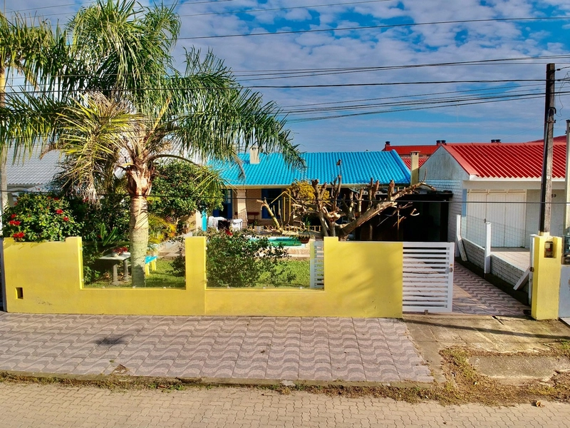 Bela casa com 4 dormitórios em Noiva do Mar: 4ª foto da galeria de imagens do imóvel
