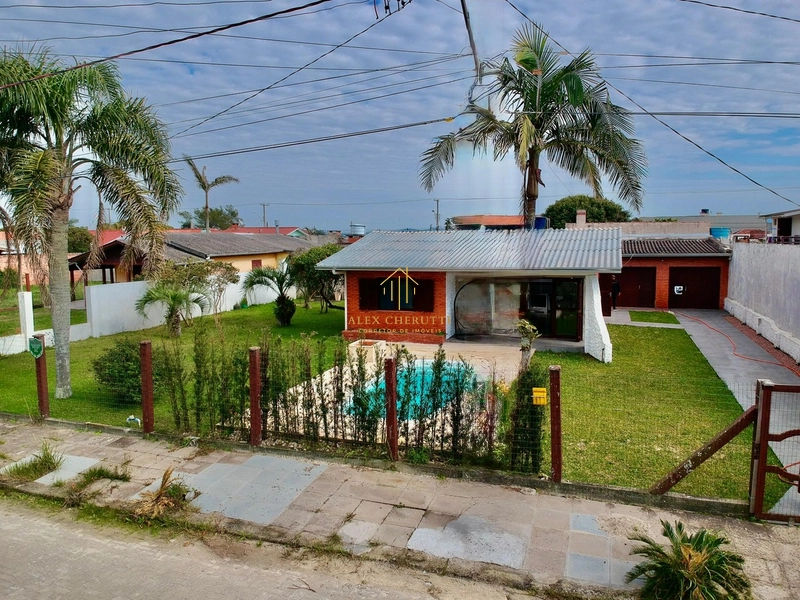 Casa com piscina em Rainha do Mar: 5ª foto da galeria de imagens do imóvel