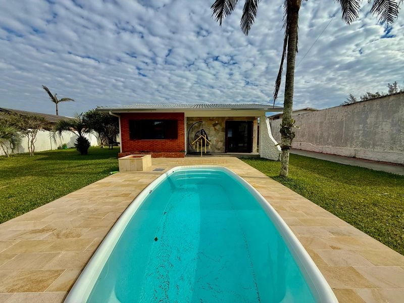 Casa com piscina em Rainha do Mar: 6ª foto da galeria de imagens do imóvel